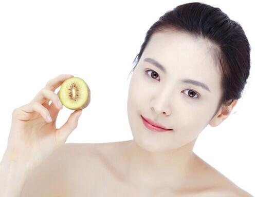 冬季干燥爆皮全攻略：從急救到維穩，告別“雪花肌”